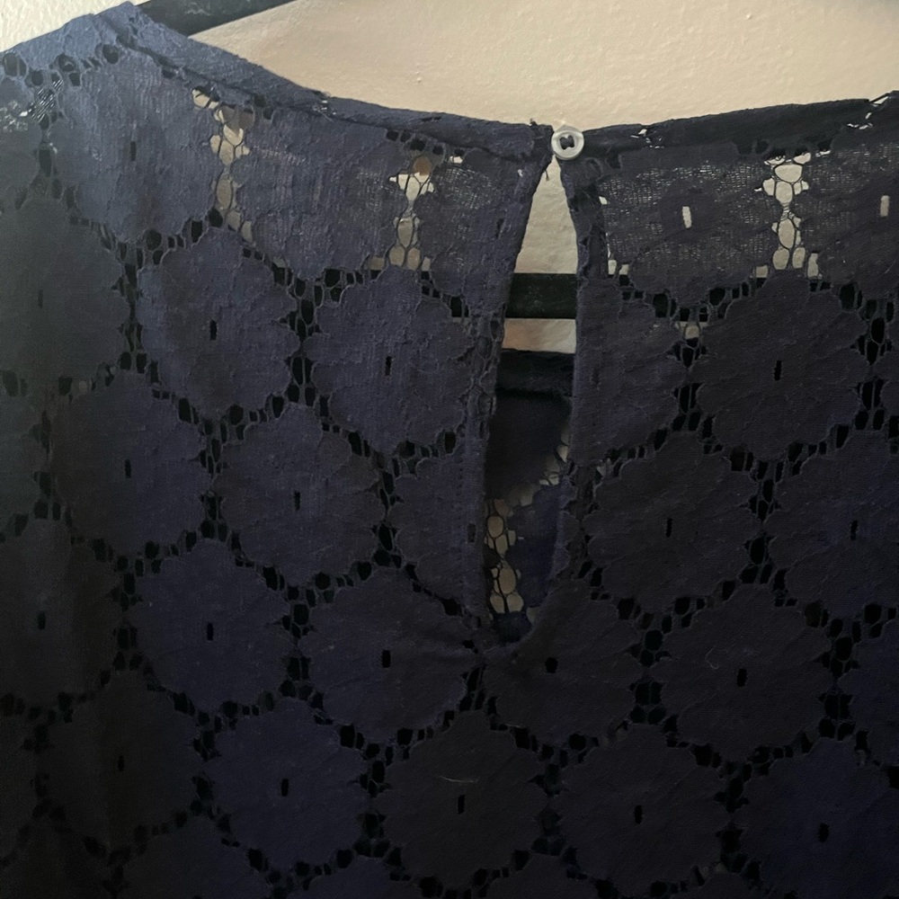 LOFT Navy Lace blouse ๐ - Picture 5 of 6